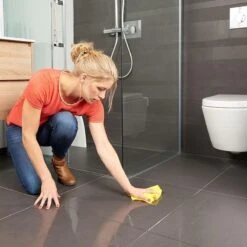 Secucare Anti Slip Spray 100ml - Antislip Voor Tegelvloeren -Schoonmaakmiddelen 1200x1200 142