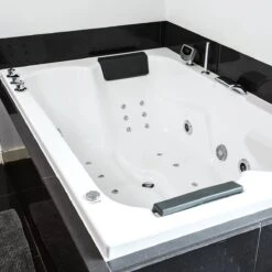 HG Hygiënische Whirlpool Reiniger - 1L - Verwijdert Kalk, Vet, Zeep En Olie - Veilig In Gebruik Voor Whirlpool En Jacuzzi's -Schoonmaakmiddelen 1200x1200 230